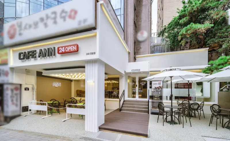 고대 안암 24시 듀얼 입구 모던 화이트 카페